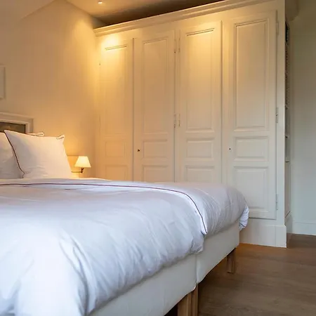 Sunbeam Family House At Seaside