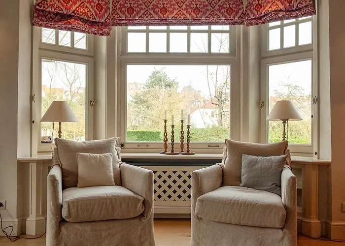 Sunbeam Family House At Seaside Villa Knokke-Heist