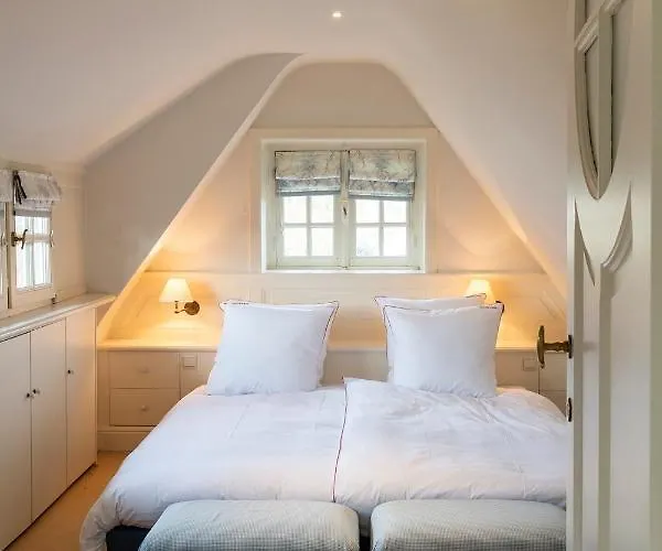 Sunbeam Family House At Seaside Villa Knokke-Heist