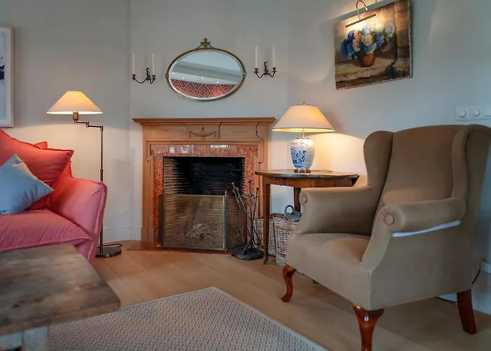 Villa Sunbeam Family House At Seaside