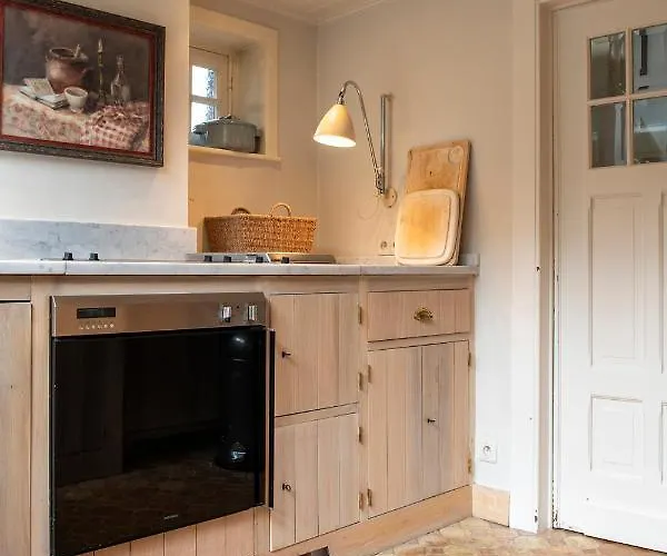 Sunbeam Family House At Seaside Villa *