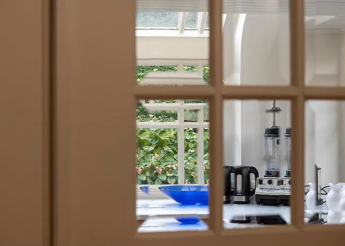 Villa Sunbeam Family House At Seaside *