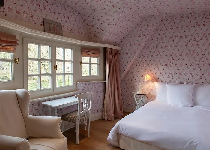 Sunbeam Family House At Seaside *