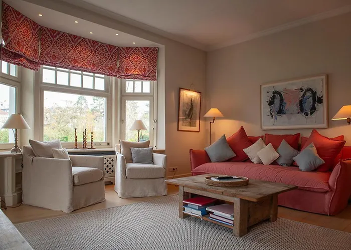 Villa Sunbeam Family House At Seaside *