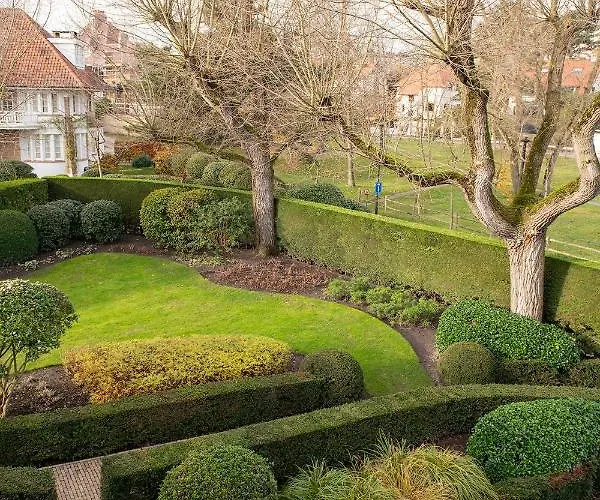 Sunbeam Family House At Seaside