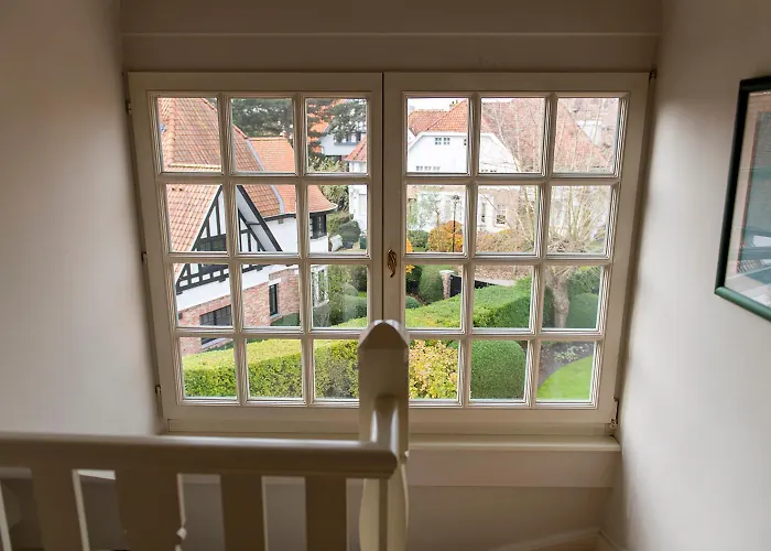 Sunbeam Family House At Seaside